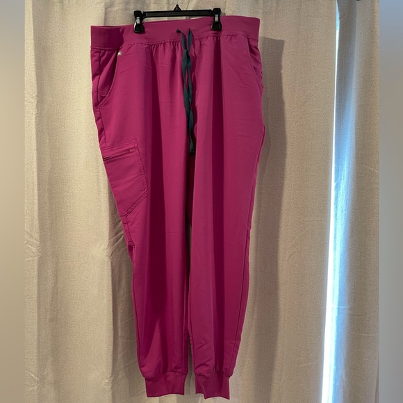 Figs Zamora Jogger. Bright Fuchsia XXL Tall - Picture 2 of 2
